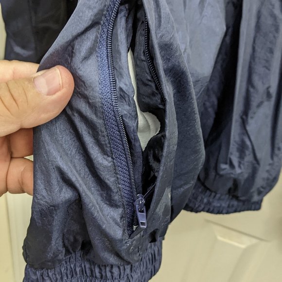 Vintage Wilson windbreaker - Picture 5 of 8